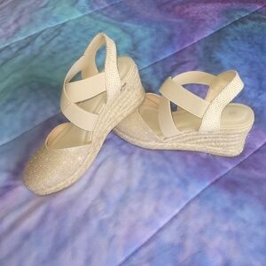 Elegant Cream Wedge Sandals [Size 6]